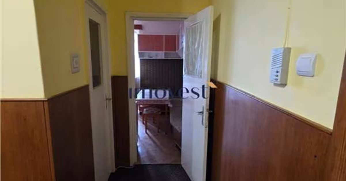 Apartament decomandat cu 3 camere în zona Central, Satu Mare