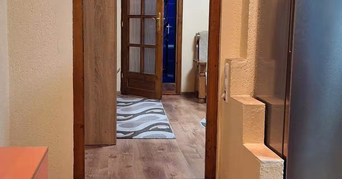 Apartament semidecomandat cu 2 camere în zona Cloșca, Satu Mare