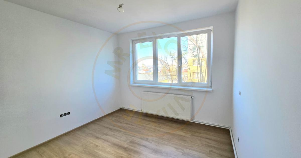 Apartament decomandat cu 2 camere în zona Luceafarul, Satu Mare