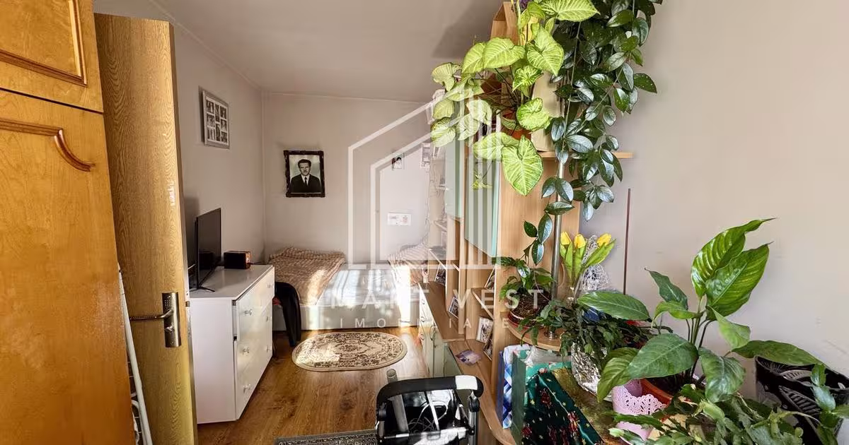 Apartament semidecomandat cu 2 camere în zona Micro 14, Satu Mare