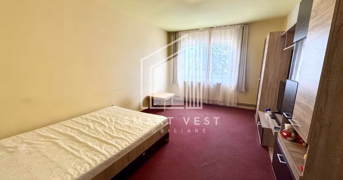 Apartament decomandat cu 3 camere în zona Micro 15, Satu Mare