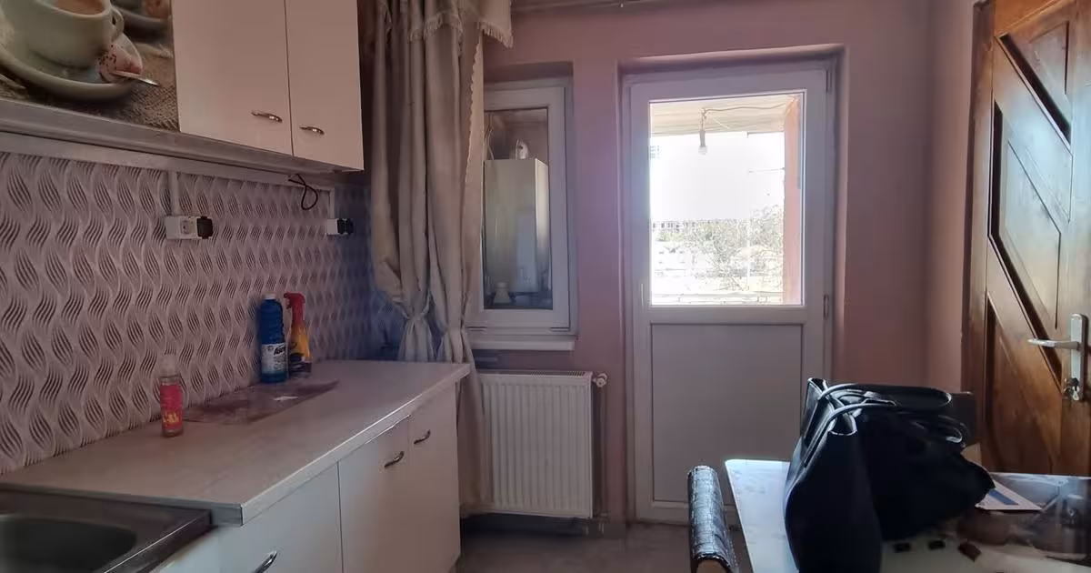 Apartament decomandat cu 2 camere în zona Semicentral, Satu Mare