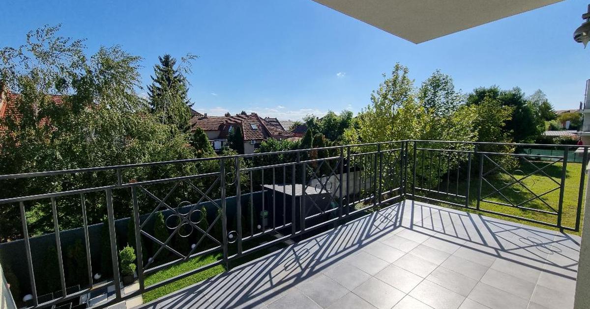 Apartament decomandat cu 3 camere în zona Semicentral, Satu Mare