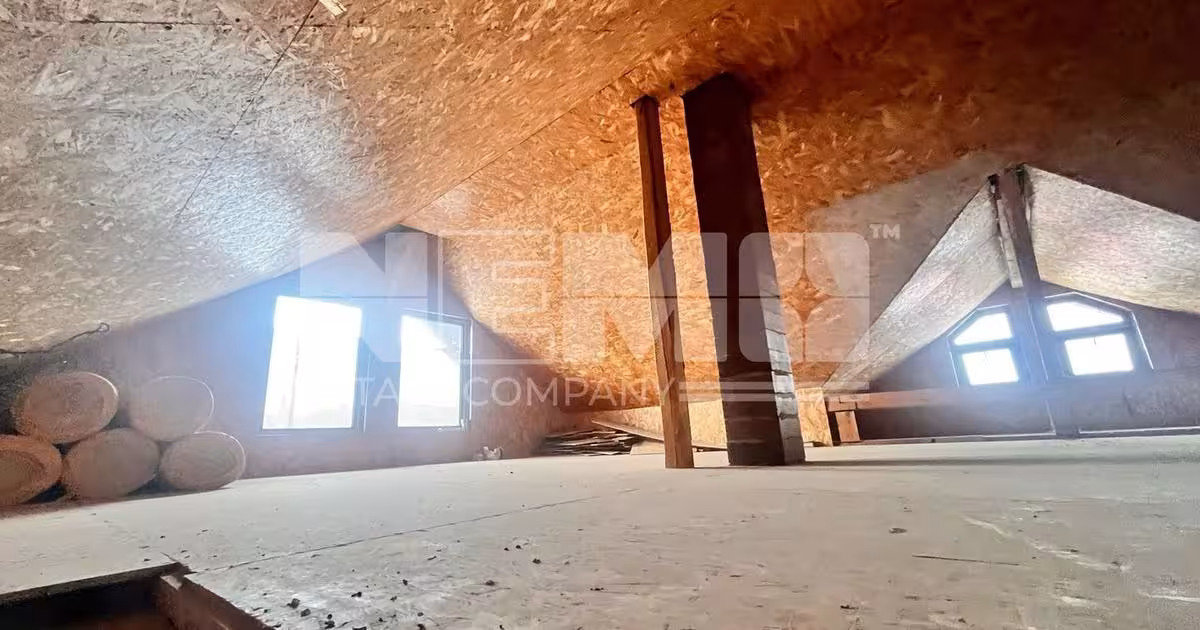 Apartament decomandat cu 5 camere în Șcheia
