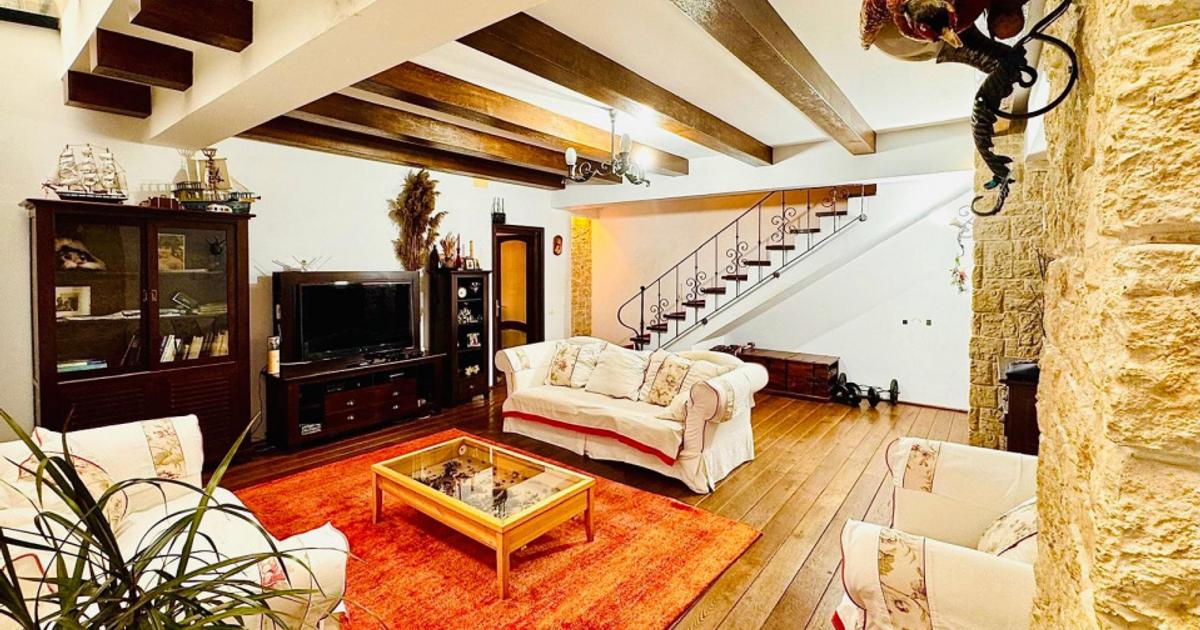 Apartament semidecomandat cu 4 camere în zona Băneasa, Sector 1