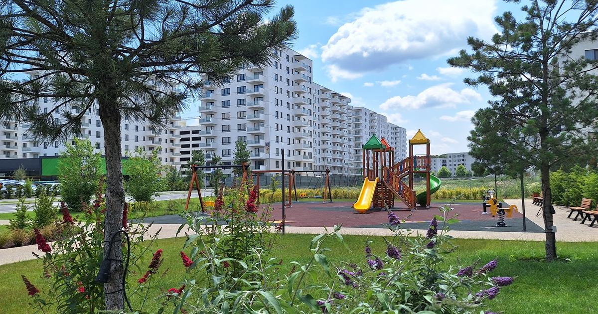 Apartament decomandat cu 3 camere în zona Nord, Sector 1