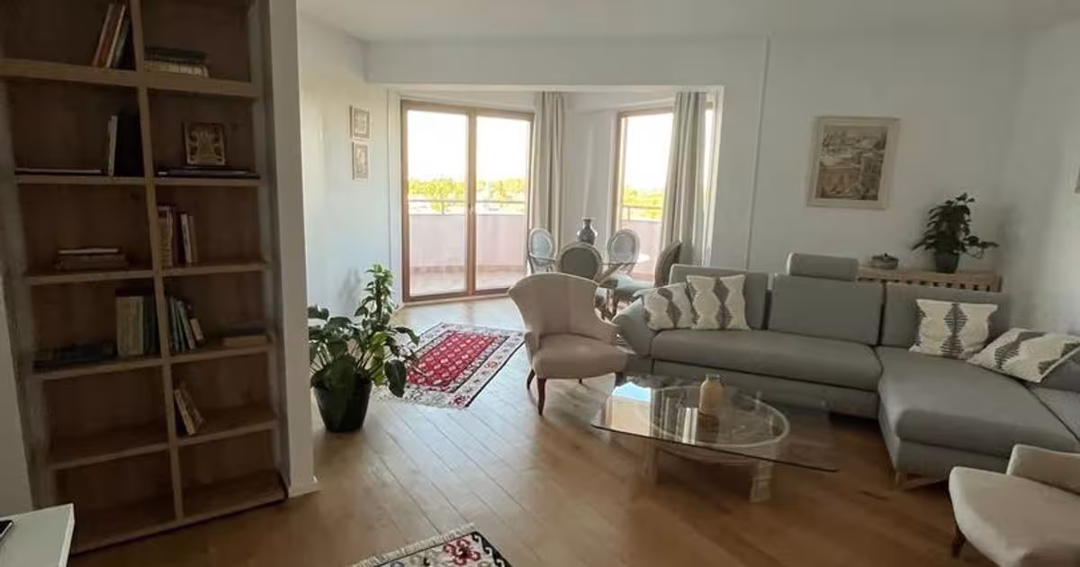Apartament semidecomandat cu 3 camere în zona P-ta Presei Libere, Sector 1