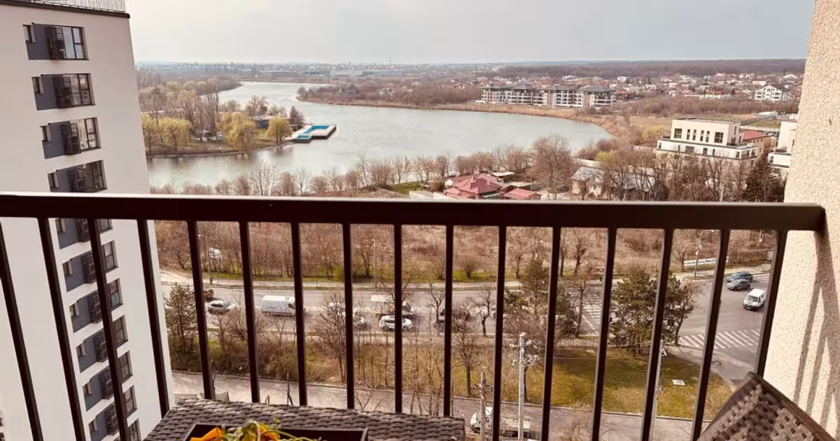 Apartament semidecomandat cu 2 camere în zona Sisești, Sector 1