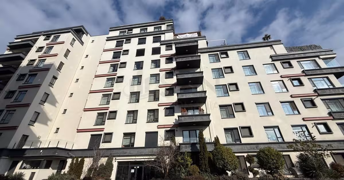 Apartament decomandat cu 3 camere în zona Barbu Văcărescu, Sector 2