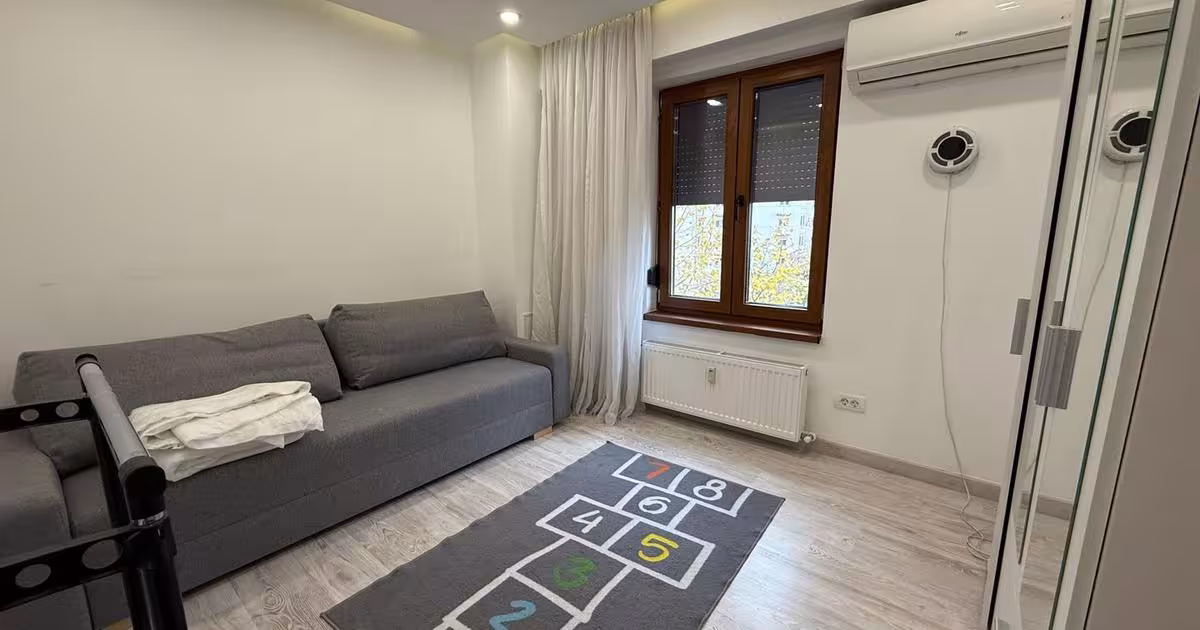 Apartament decomandat cu 3 camere în zona Calea Călărașilor, Sector 3