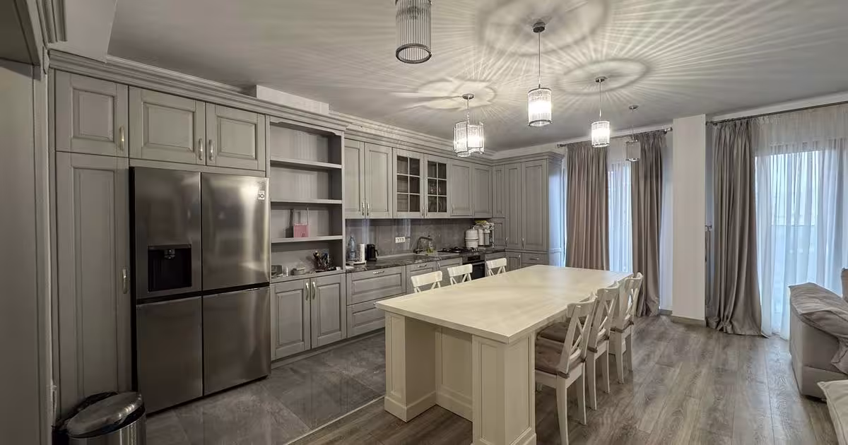 Apartament decomandat cu 4 camere în zona Decebal, Sector 3
