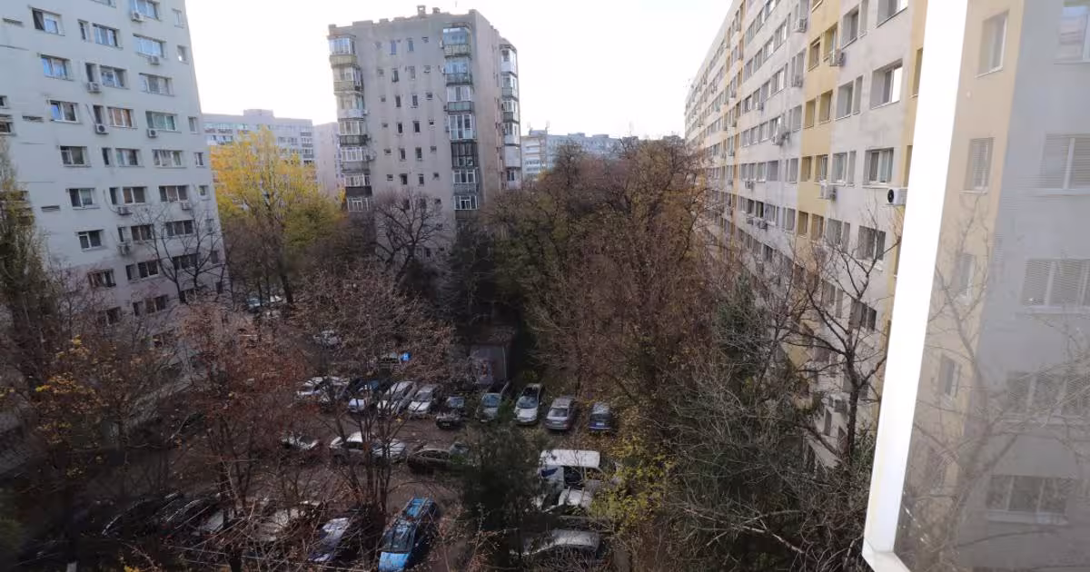 Apartament semidecomandat cu 3 camere în zona Dristor, Sector 3