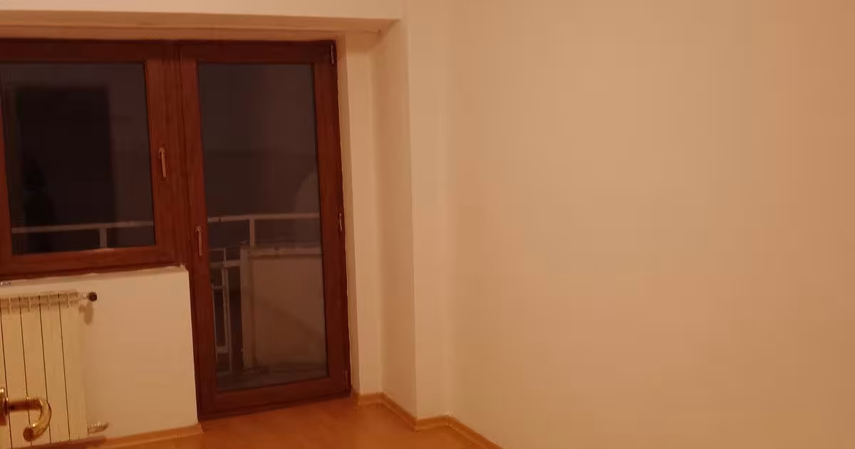 Apartament decomandat cu 4 camere în zona P-ța Alba Iulia, Sector 3