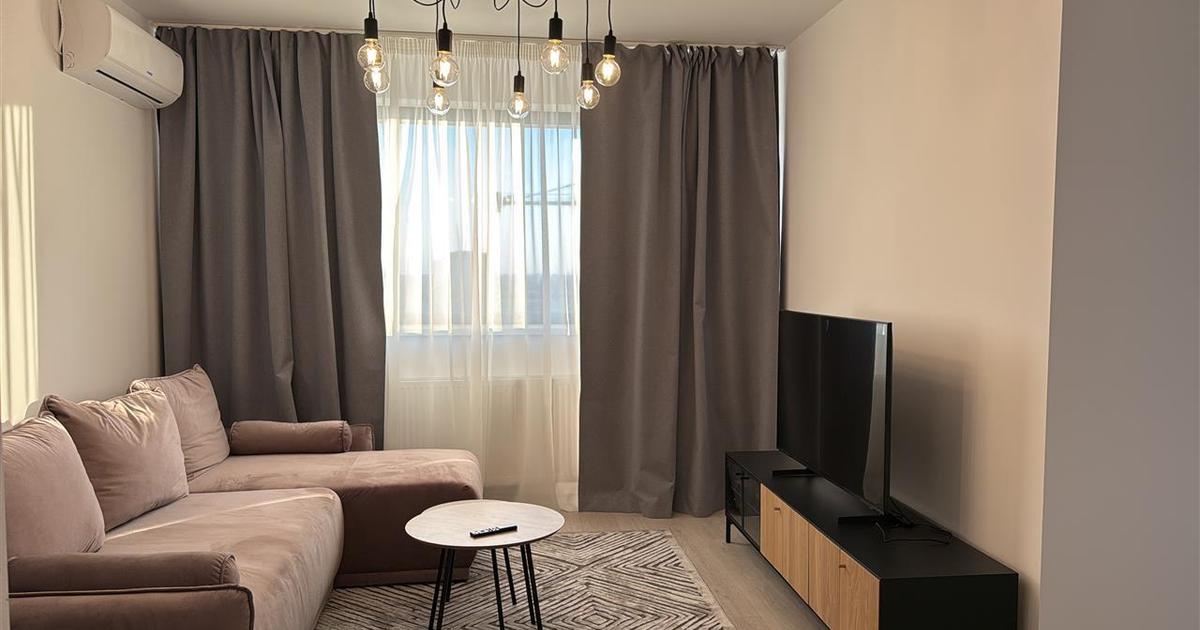 Apartament decomandat cu 2 camere în zona Titan, Sector 3