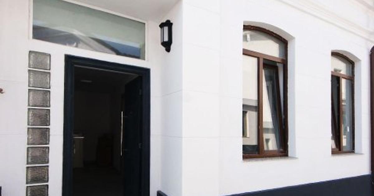 Apartament semidecomandat cu 2 camere în zona Unirii, Sector 3