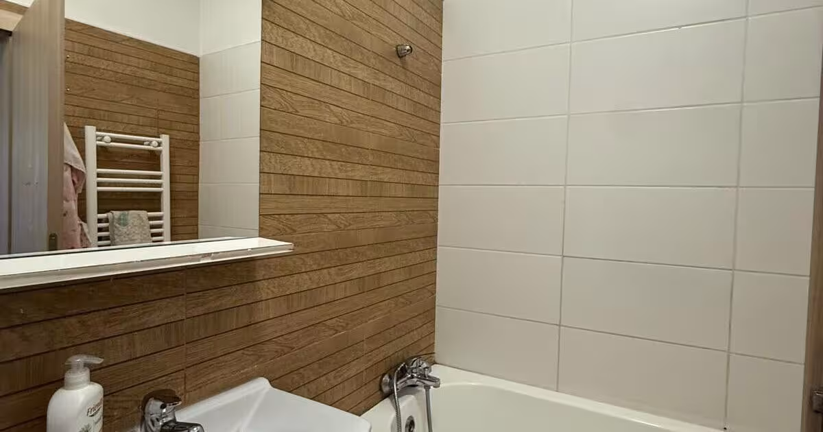 Apartament decomandat cu 2 camere în zona Apărătorii Patriei, Sector 4