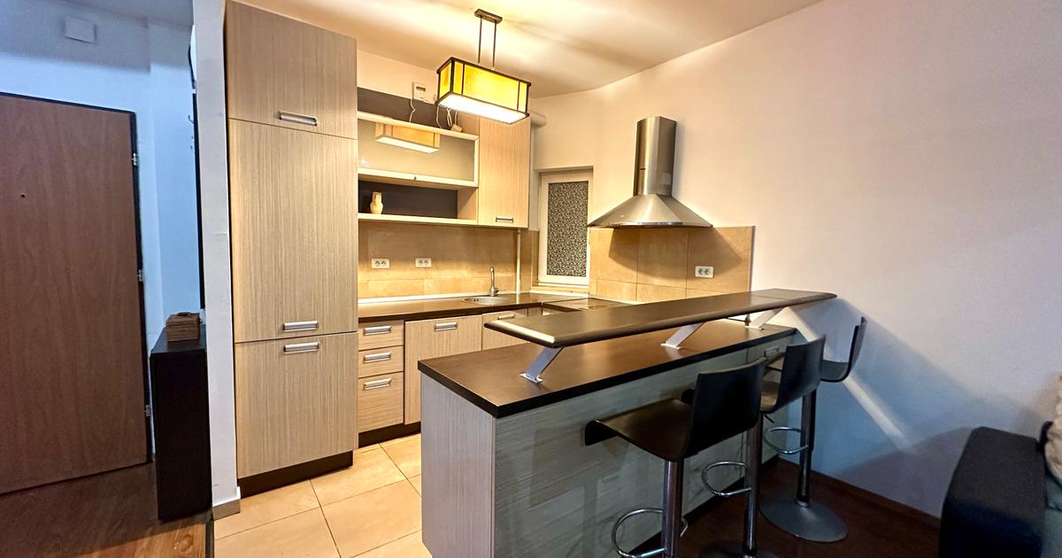 Apartament decomandat cu 3 camere în zona Timpuri Noi, Sector 4