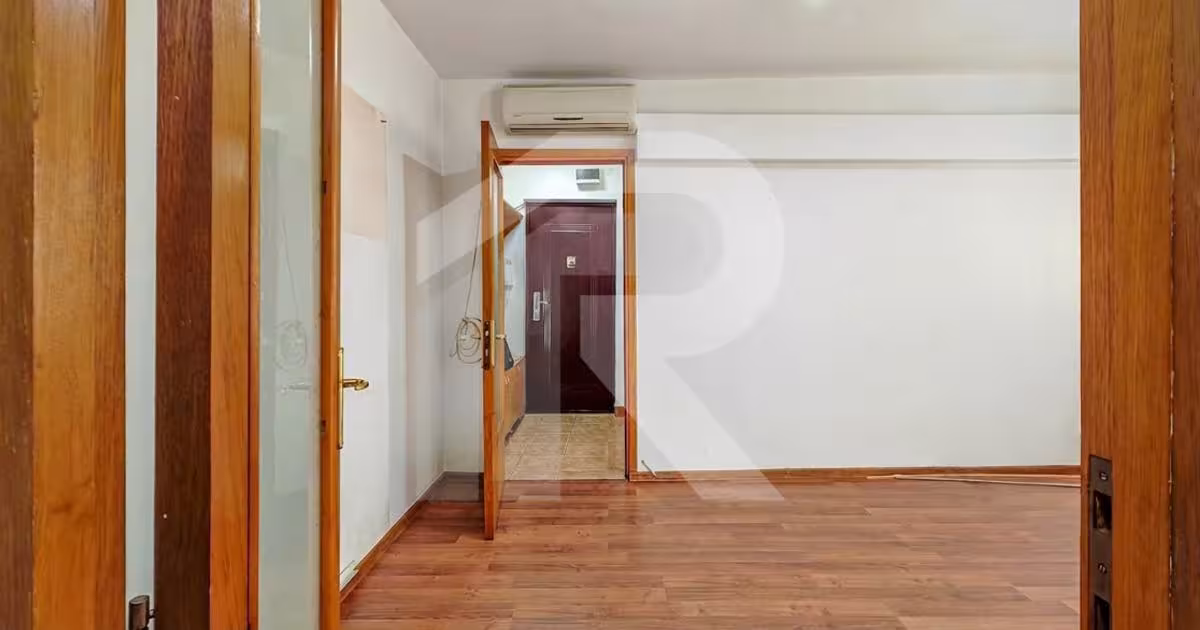 Apartament semidecomandat cu 2 camere în zona Prelungirea Ferentari, Sector 5