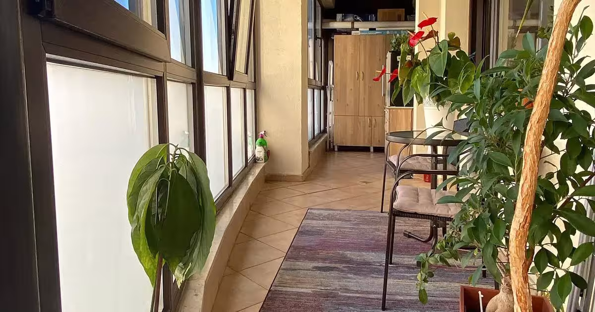 Apartament semidecomandat cu 3 camere în zona Grozăvești, Sector 6