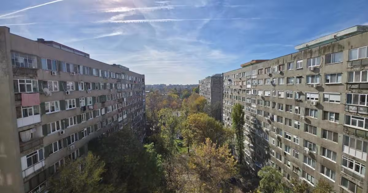 Apartament semidecomandat cu 4 camere în zona Militari, Sector 6