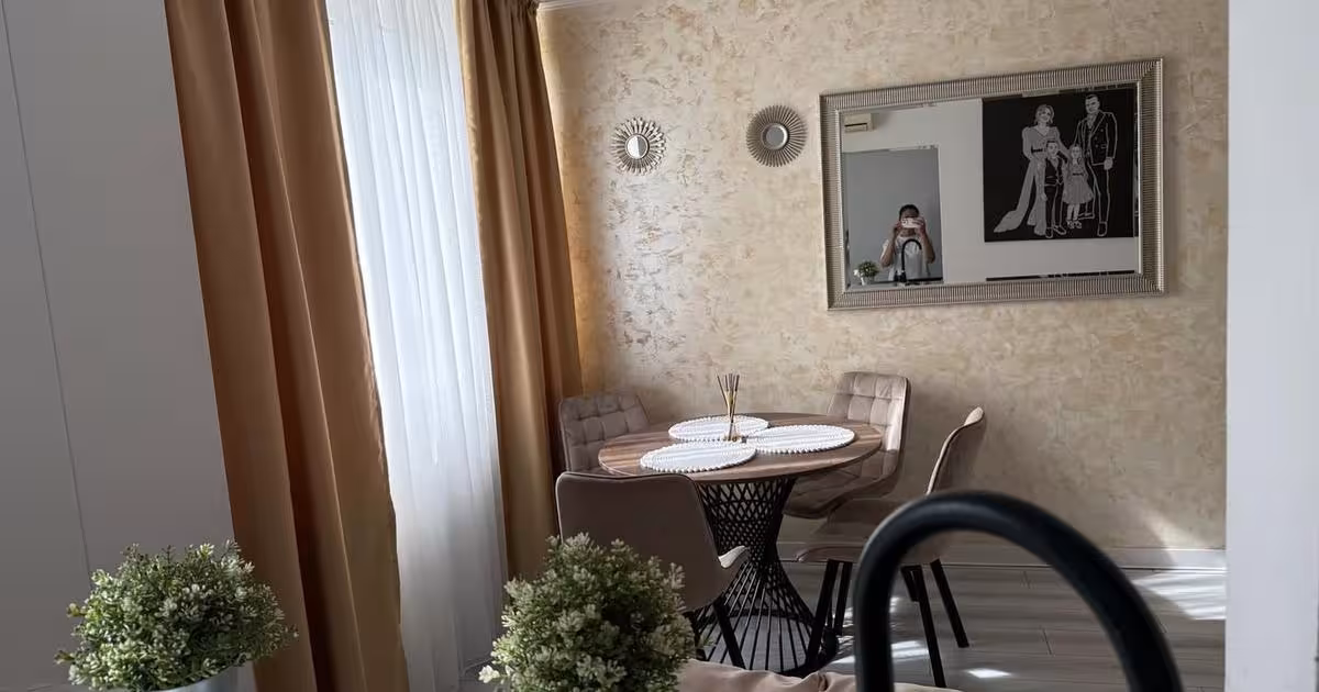 Apartament semidecomandat cu 4 camere în zona Timișoara, Sector 6