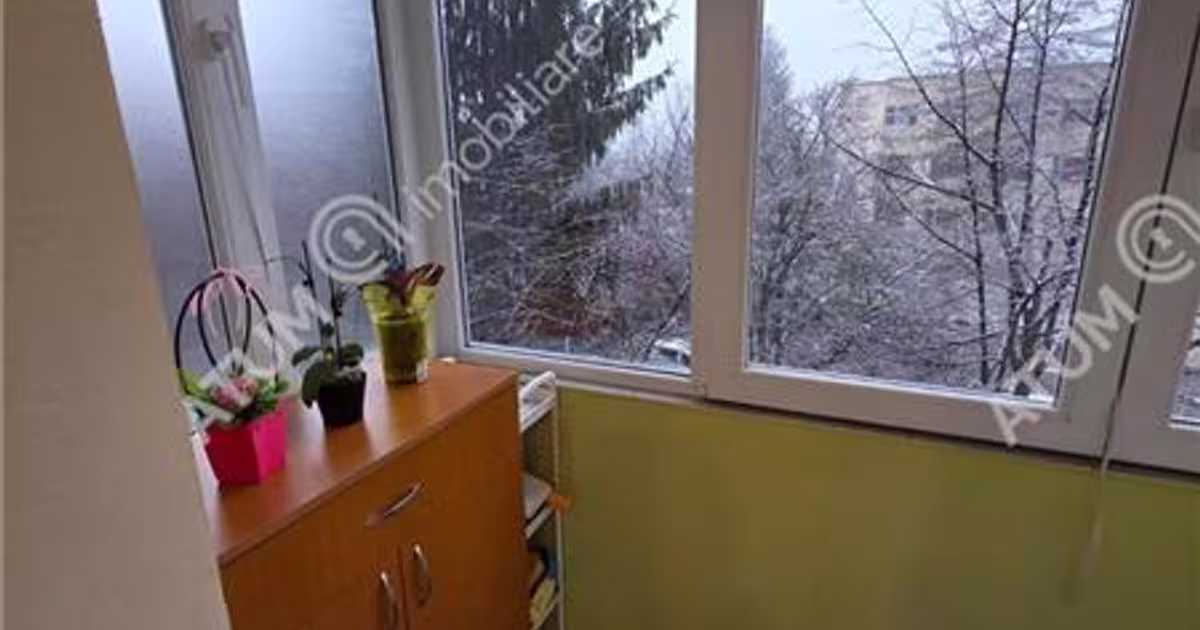 Apartament decomandat cu 3 camere în zona Valea Aurie, Sibiu