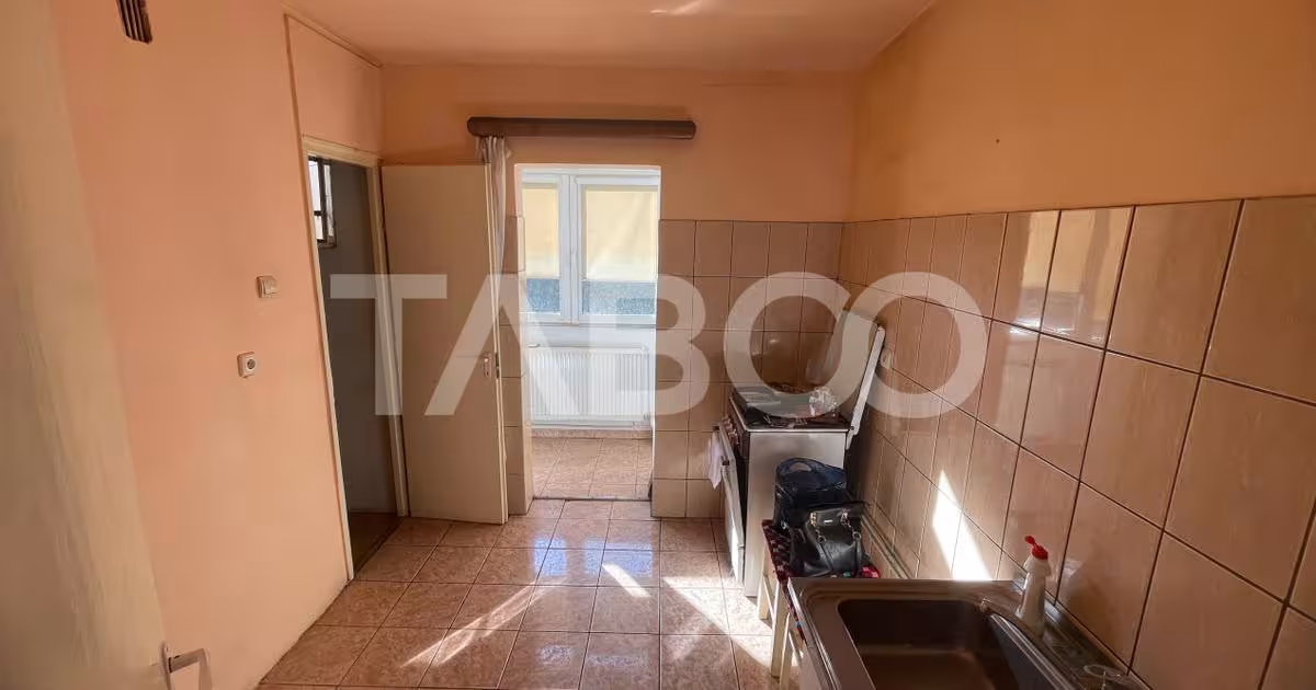 Apartament semidecomandat cu 2 camere în zona Vasile Aaron, Sibiu
