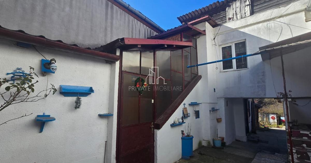 Apartament decomandat cu 3 camere în zona Central, Sighișoara