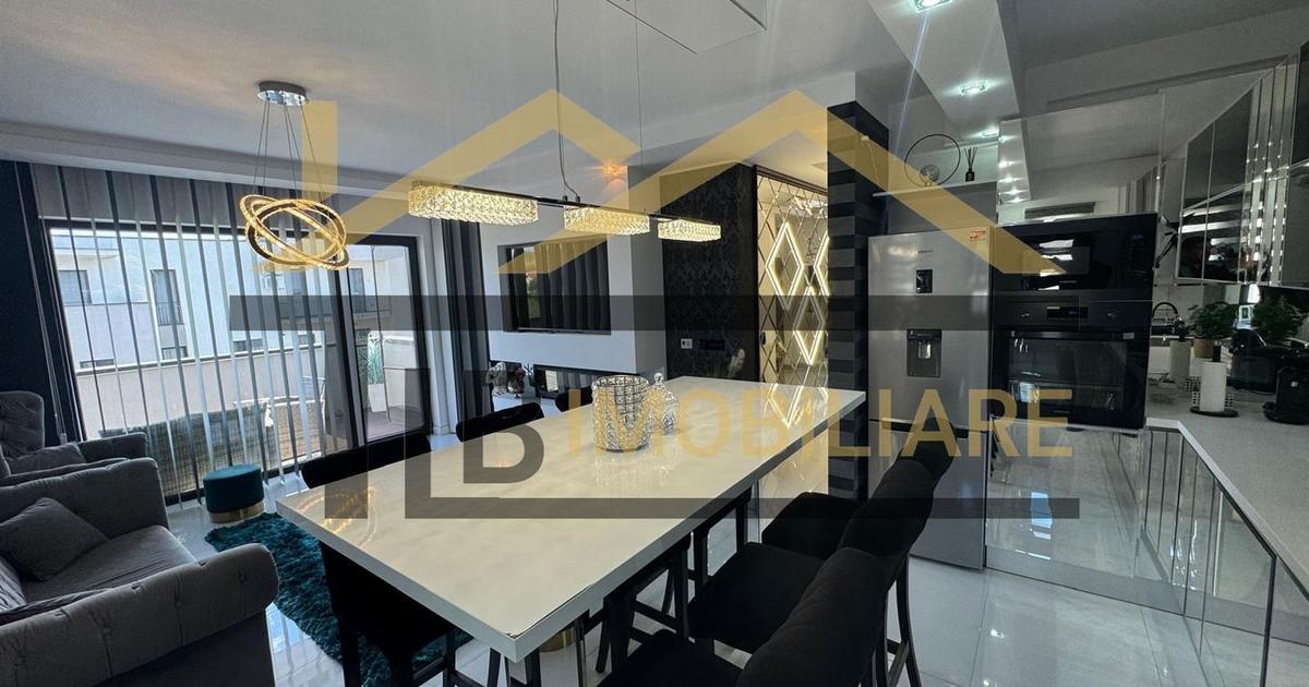 Apartament semidecomandat cu 3 camere în zona Est, Sighișoara