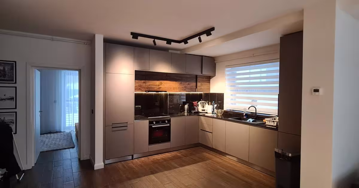 Apartament decomandat cu 2 camere în zona Furnica, Sinaia