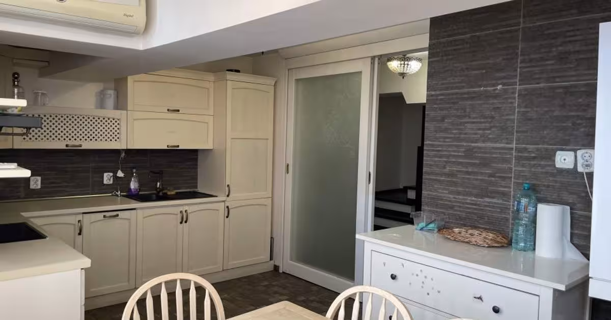 Apartament decomandat cu 7 camere Slatina