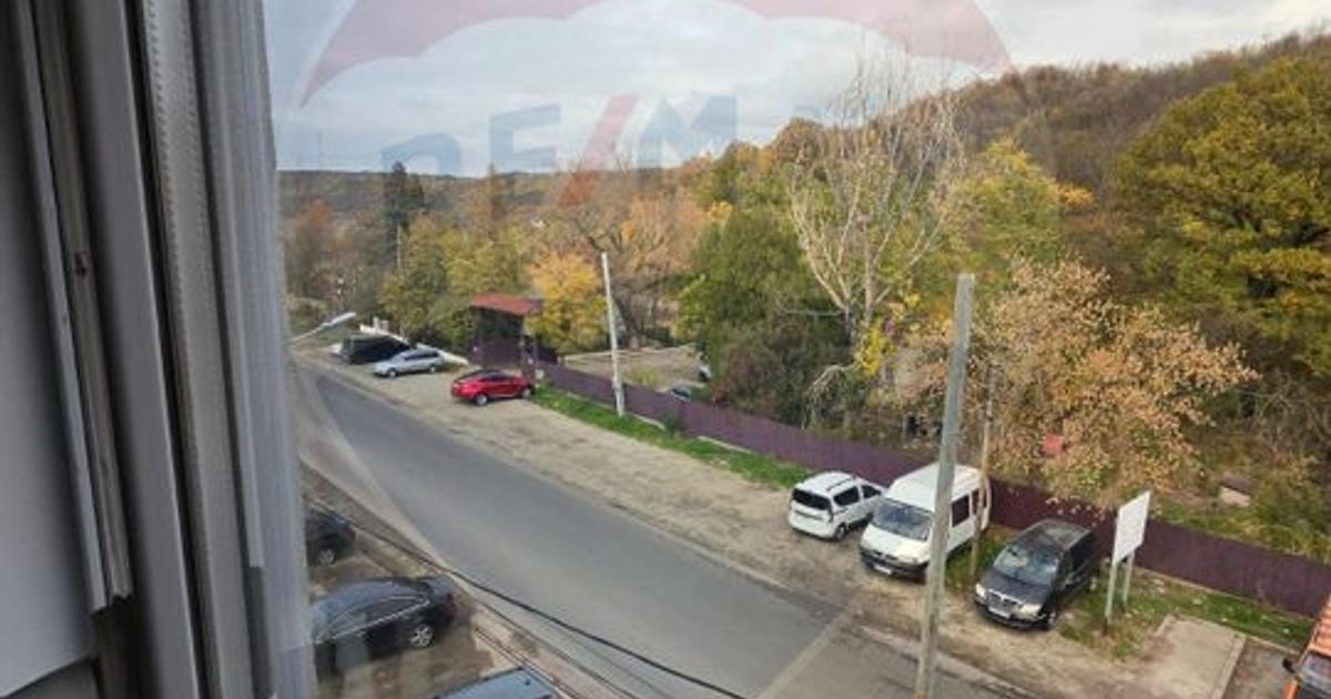 Apartament decomandat cu 2 camere în zona Orașul de Jos, Slatina