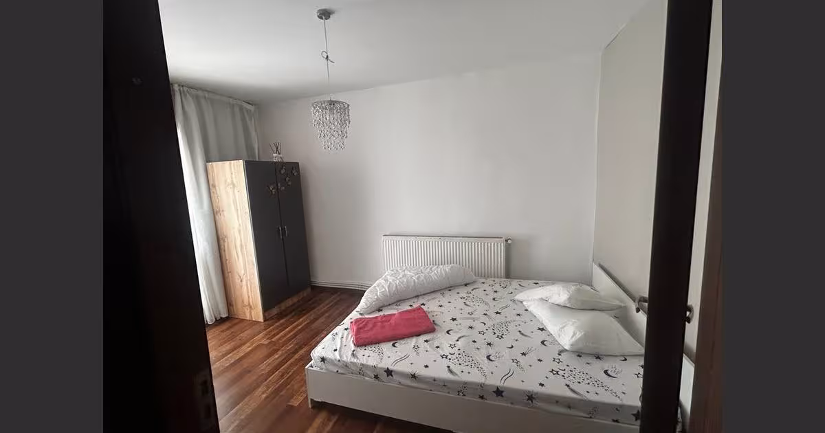 Apartament semidecomandat cu 2 camere în zona Progresul I, Slatina
