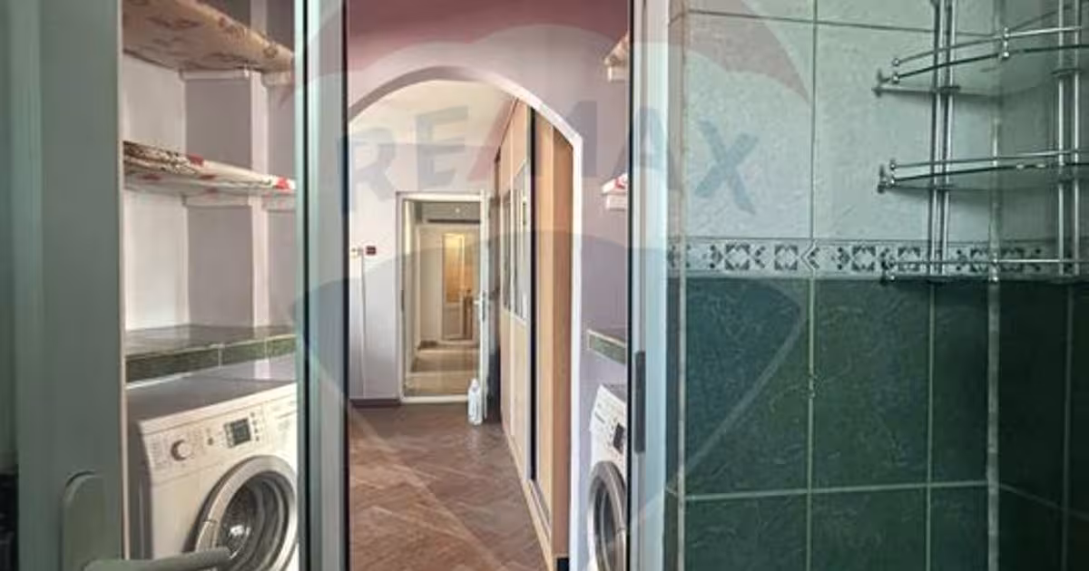 Apartament decomandat cu 3 camere în zona Nord, Slobozia