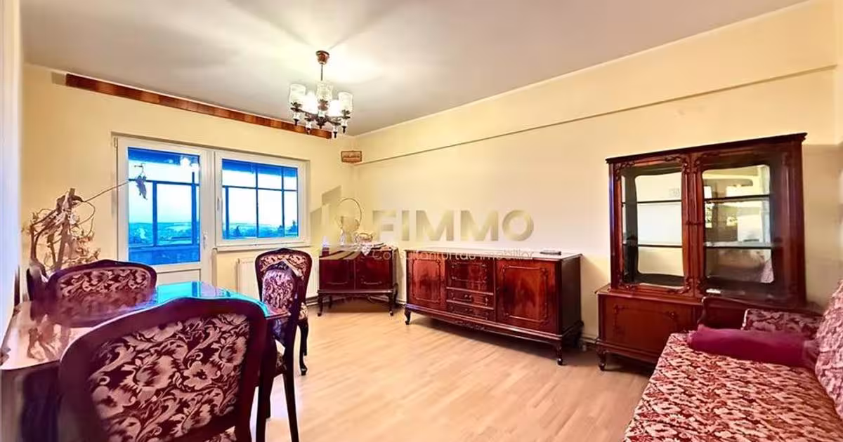 Apartament decomandat cu 4 camere în zona Central, Suceava