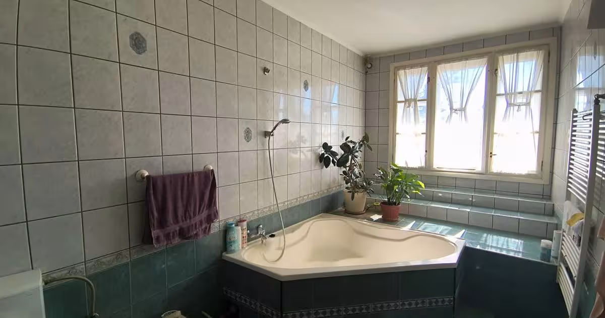 Apartament semidecomandat cu 3 camere în zona Ultracentral, Suceava