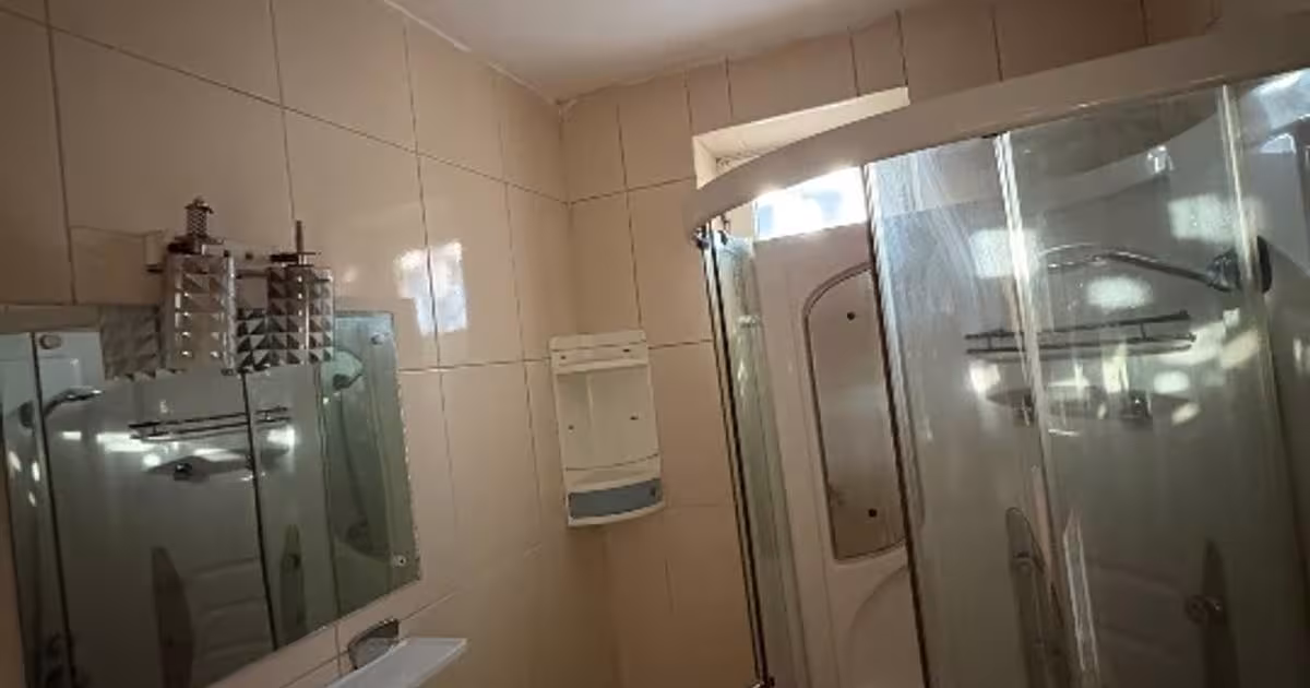Apartament semidecomandat cu 2 camere în zona Central, Țăndărei