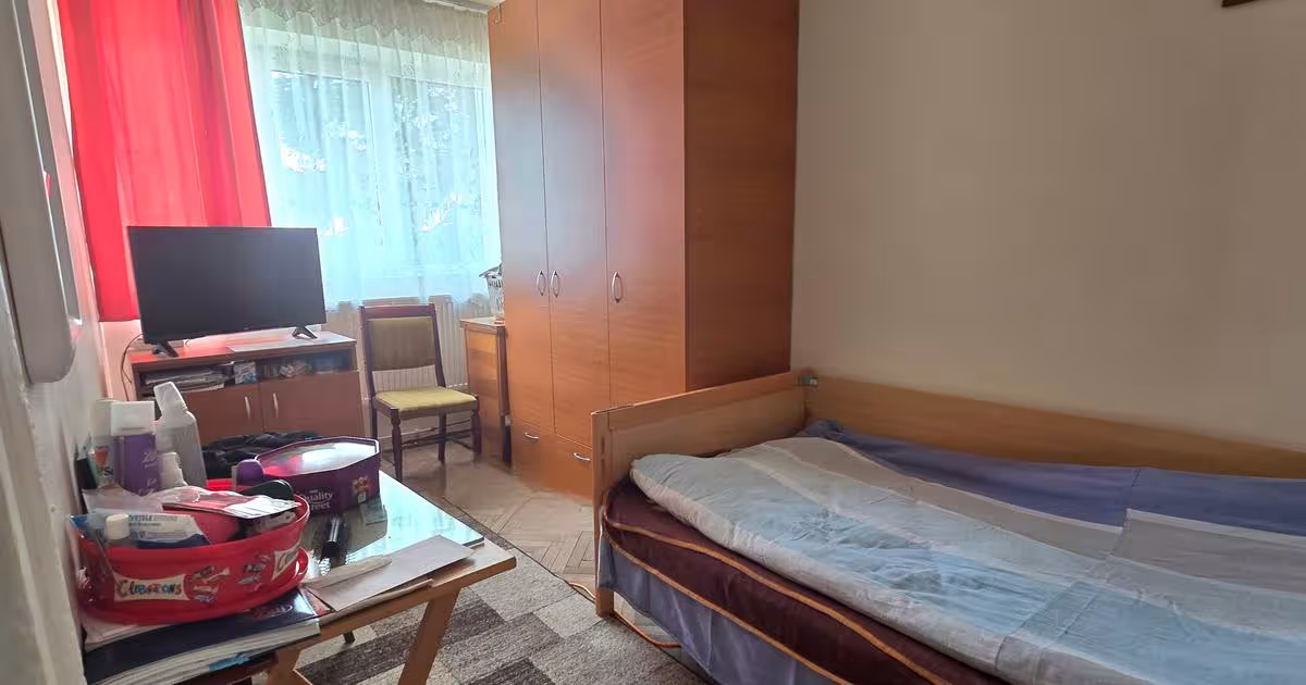 Apartament semidecomandat cu 3 camere în zona Aleea Trandafirilor, Târgoviște