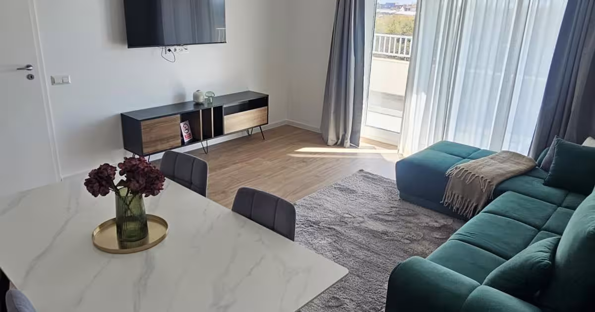 Apartament decomandat cu 3 camere în zona Central, Târgoviște