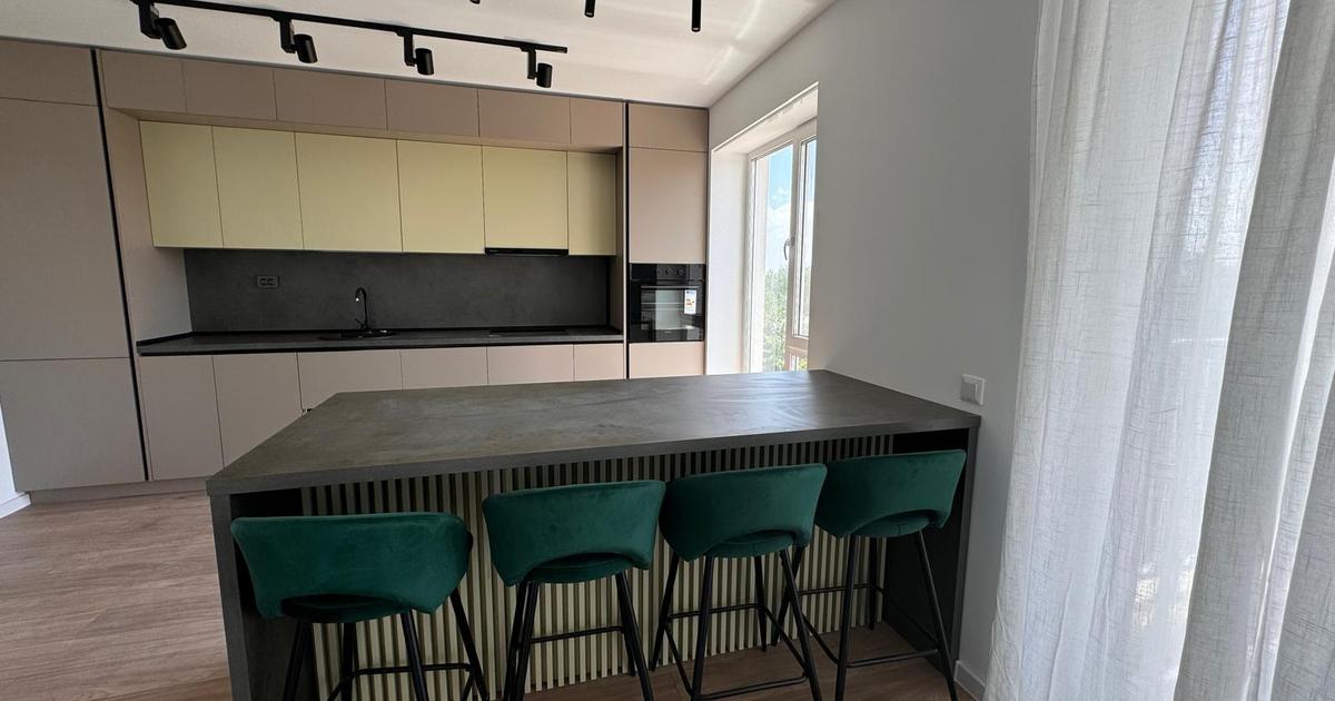 Apartament decomandat cu 4 camere în zona Central, Târgoviște