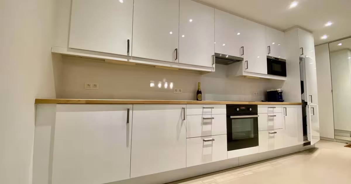 Apartament decomandat cu 3 camere în zona Micro 12, Târgoviște