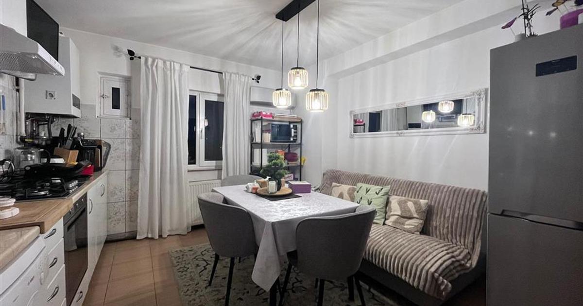 Apartament decomandat cu 2 camere în zona Micro 3, Târgoviște