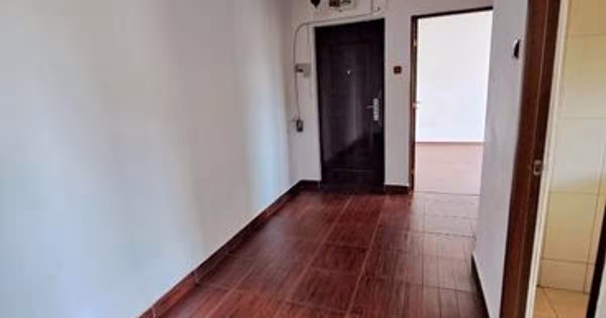 Apartament semidecomandat cu 3 camere în zona Micro 5, Târgoviște