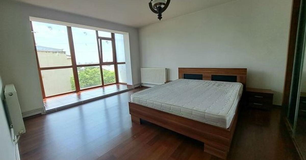 Apartament decomandat cu 3 camere în zona Micro 5, Târgoviște