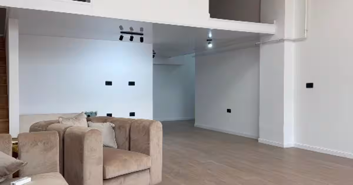 Apartament semidecomandat cu 2 camere în zona Est, Târgu Jiu