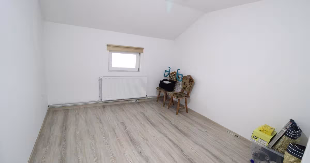 Apartament semidecomandat cu 2 camere în zona Sud, Târgu Jiu