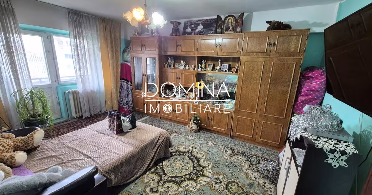 Apartament decomandat cu 4 camere în zona Sud, Târgu Jiu