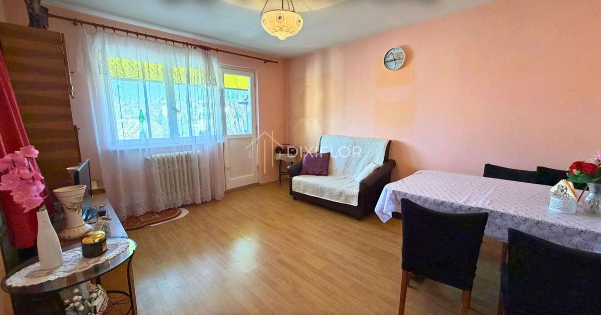 Apartament semidecomandat cu 3 camere în zona Tudor, Târgu Mureș