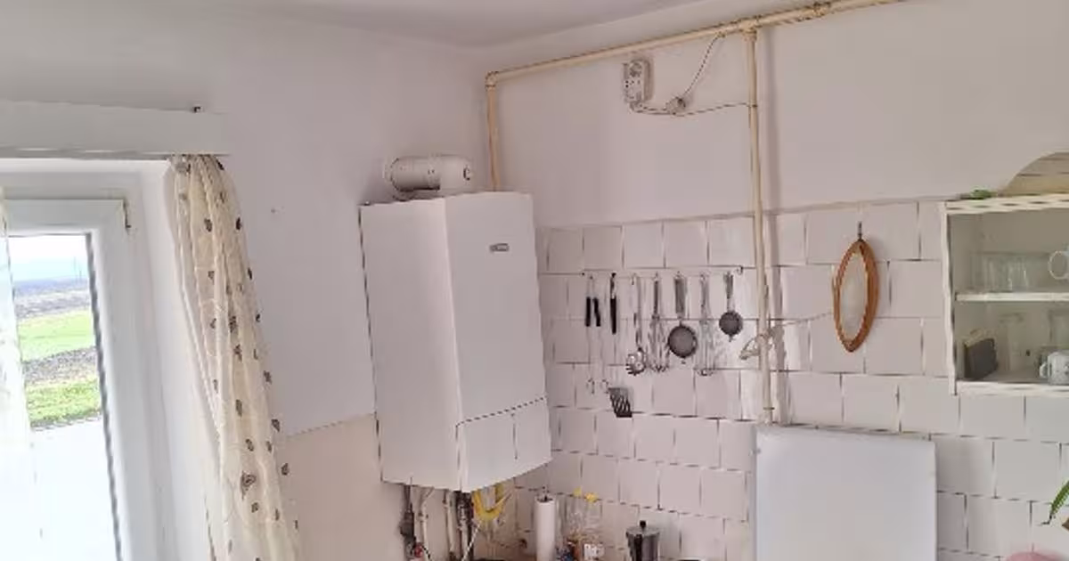 Apartament decomandat cu 3 camere în zona Central, Târgu Secuiesc