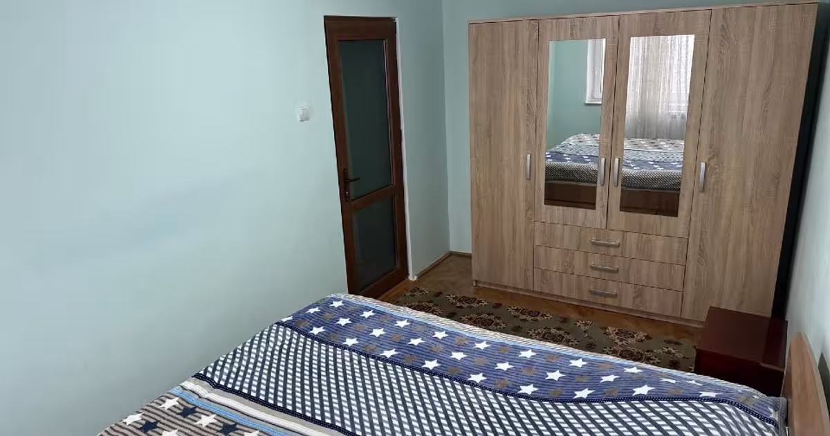Apartament semidecomandat cu 2 camere în zona 23 August, Tulcea